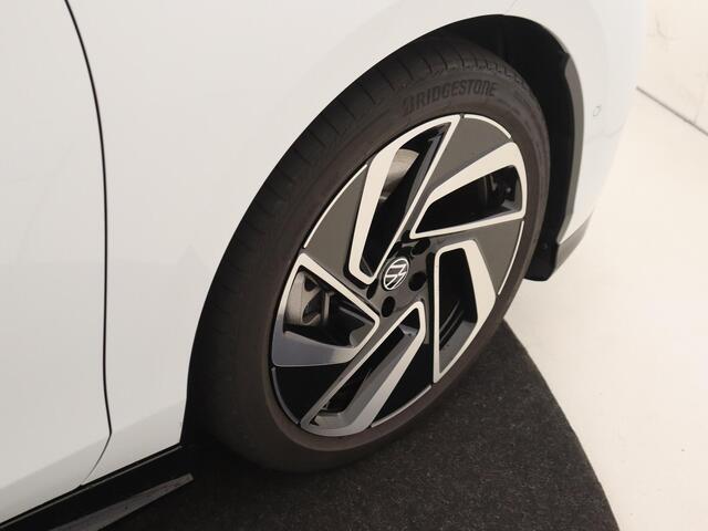 Volkswagen ID ID.7 Tourer Pro Business 77 kWh First Edition uitvoering | adaptief onderstel | trekhaak | Harman Kardon