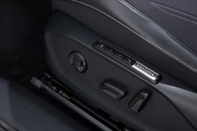 Volkswagen ID ID.7 Pro Business 77 kWh | EL. STOELEN | 360 Camera | SFEER | Head-UP