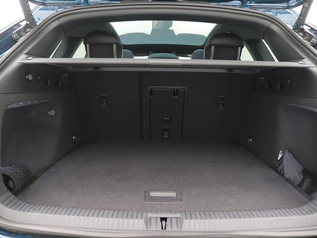 Volkswagen ID ID.7 Tourer GTX Limited Edition 86 kWh 340PK 4Motion Panoramadak, Trekhaak, Warmtepomp, Keyless, 360gr. Camera, 21" lichtmetalen velgen, Verwarmbare voorruit