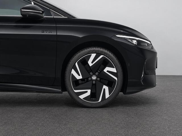 Volkswagen ID ID.7 Tourer GTX Limited Edition 86 kWh 340PK Aut. Panoramadak, Trekhaak, Warmtepomp, 21" LM Velgen, Memorystoelen, Head-Up Display, Harman Kardon Audio, Elektr. Achterklep