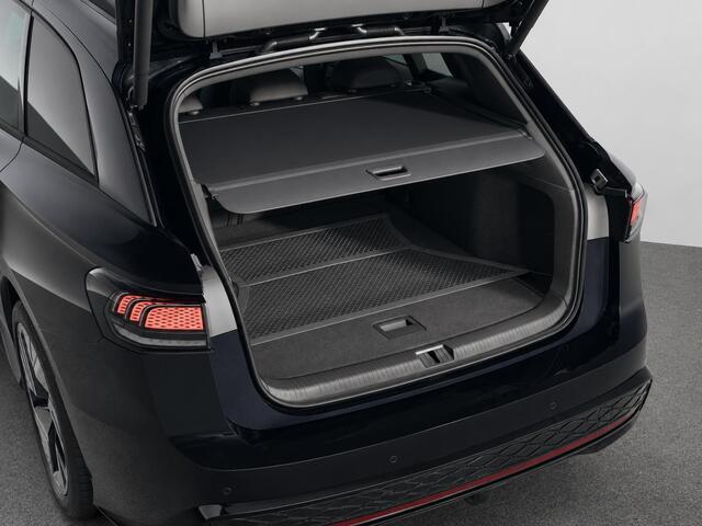 Volkswagen ID ID.7 Tourer GTX Limited Edition 86 kWh Panoramadak, Trekhaak, Warmtepomp, 21" LM Velgen, Memorystoelen, Head-Up Display, Harman Kardon Audio, Elektr. Achterklep