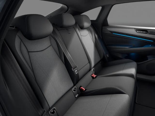 Volkswagen ID ID.7 Limited Edition 59 kWh accu, 204 PK · Achteruitrijcamera · Sfeerverlichting · Voorstoelen verwarmd ·