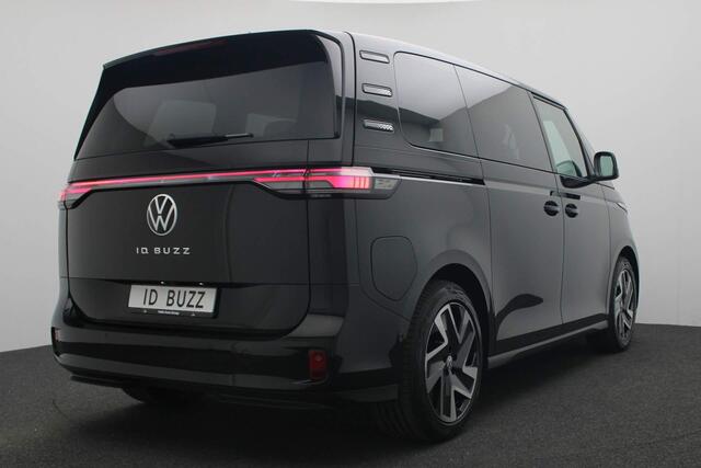 Volkswagen ID. Buzz 204PK Pro Advantage | IQ Light | Trekhaak | Navi | Standkachel | Keyless | Verwarmbare voorruit | 20 inch