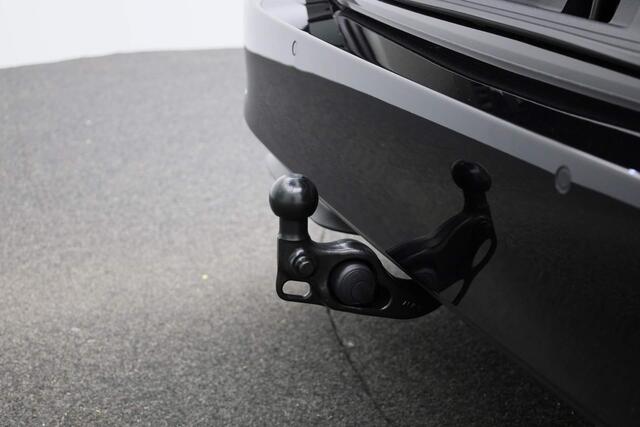 Volkswagen ID. Buzz 204PK Pro Advantage | IQ Light | Trekhaak | Navi | Standkachel | Keyless | Verwarmbare voorruit | 20 inch