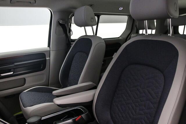 Volkswagen ID. Buzz Pro Bulli 286pk 86 kWh LWB 7-zits | Panoramadak | 20" | Elec. schuifdeuren / achterklep | Trekhaak