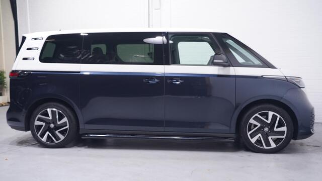 Volkswagen ID. Buzz ID Pro 86 kWh 286 pk 7-Zits Two Tone Panodak, Navi El. Achterklep / Schuifdeuren, Adapt. Cruise, Trekhaak Wegklapbaar