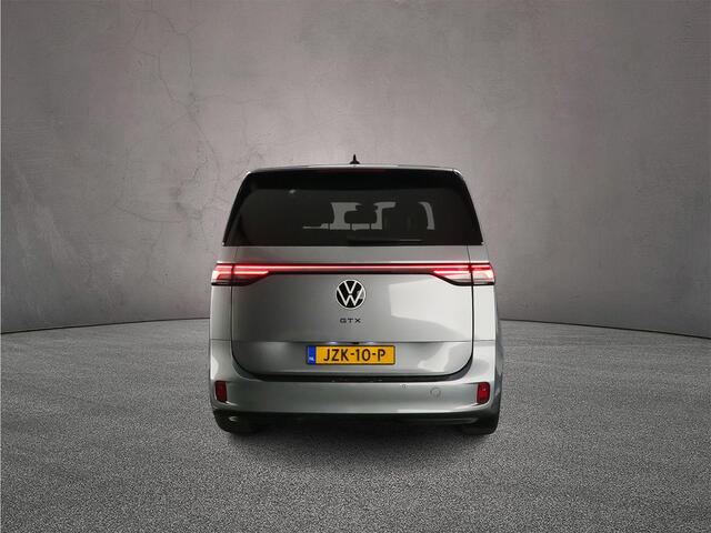 Volkswagen ID. Buzz GTX Limited 340pk 4-Motion 86 kWh LWB | 7-zits | Harman Kardon | Elec. schuifdeuren / achterklep | 21" | Trekhaak | Head-up display |