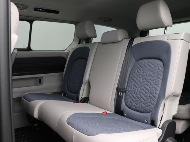 Volkswagen ID. Buzz Pro 86 kWh LWB 7p. 286PK Aut. SOH 99,43%, Warmtepomp, Elektrische deuren, Achteruitrijcamera, Keyless, Stuurverwarming, Adaptieve Cruise Control, 20" LM Velgen, Navi via Apple Carplay/Android Auto