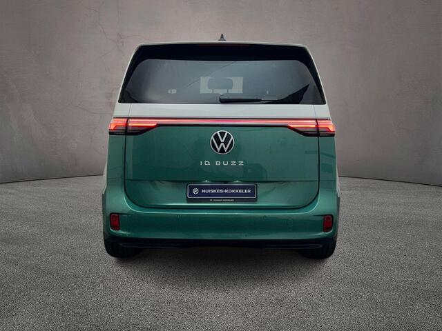 Volkswagen ID. Buzz Pro Bulli 286pk 86 kWh LWB | ¤2.500,= INRUILPREMIE BESCHIKBAAR | 7-zits | LED Matrix koplampen | Trekhaak | Elek. achterklep | Assistance Pakket Plus | Netto-ACTIEprijs; RIJKLAAR INCL. BTW/BPM, (bij koop of lease via HK) |