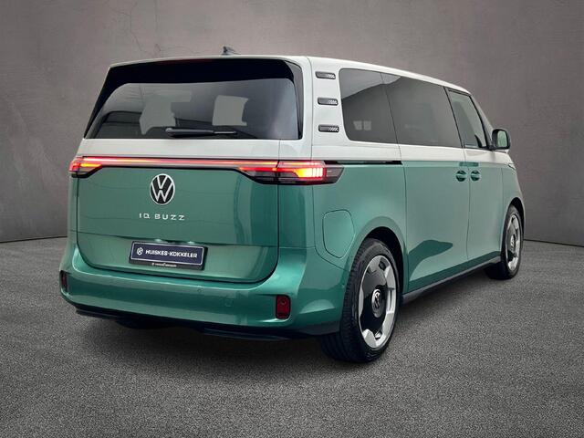 Volkswagen ID. Buzz Pro Bulli 286pk 86 kWh LWB | ¤2.500,= INRUILPREMIE BESCHIKBAAR | 7-zits | LED Matrix koplampen | Trekhaak | Elek. achterklep | Assistance Pakket Plus | Netto-ACTIEprijs; RIJKLAAR INCL. BTW/BPM, (bij koop of lease via HK) |