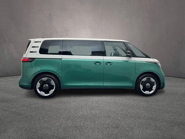 Volkswagen ID. Buzz Pro Bulli 286pk 86 kWh LWB | ¤2.500,= INRUILPREMIE BESCHIKBAAR | 7-zits | LED Matrix koplampen | Trekhaak | Elek. achterklep | Assistance Pakket Plus | Netto-ACTIEprijs; RIJKLAAR INCL. BTW/BPM, (bij koop of lease via HK) |