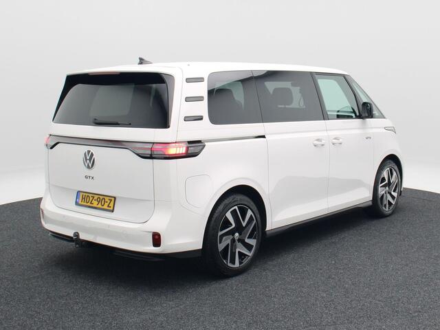Volkswagen ID. Buzz GTX 4MOTION 79 kWh & 340 Pk | Trekhaak | Carplay | Cruise | Schuifdeuren L+R | Elektrische Stoelen | 20 Inch | Full LED | 17.801 Km!!