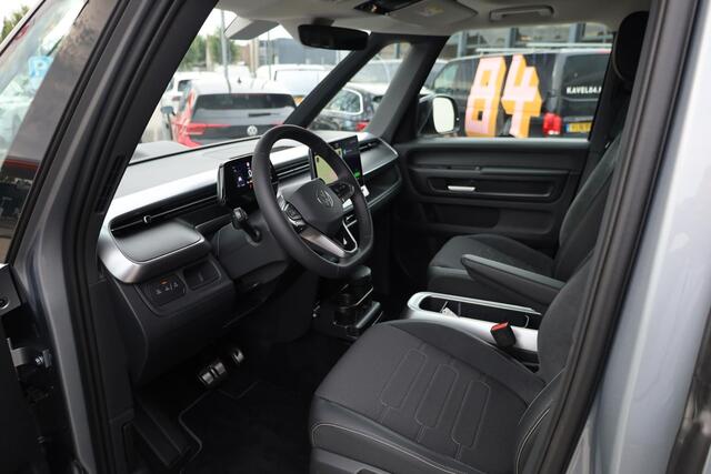 Volkswagen ID. Buzz Pro Bulli 86 kWh LWB 7p. Harman & Kardon 7p head up 3 zone clima area view LED matrix Bulli Edition 20" LMV elektrische achterklep sluithulp schuifdeuren