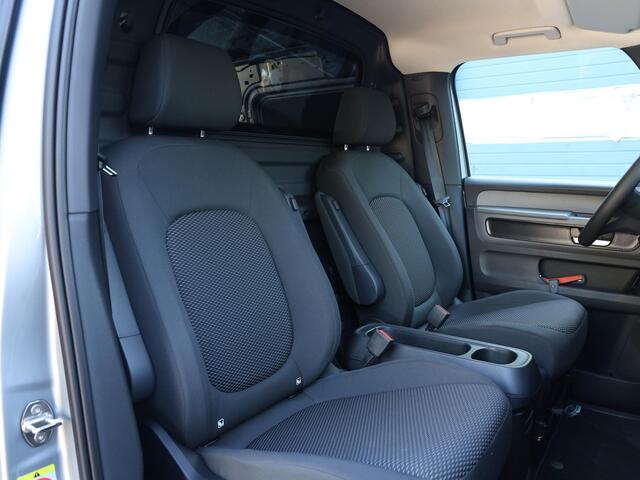 Volkswagen ID. Buzz Cargo Bulli edition 79 kWh | LED | ACC | Achteruitrijcamera | 19" Lichtmetalen Velgen | Alarm | Climatronic |