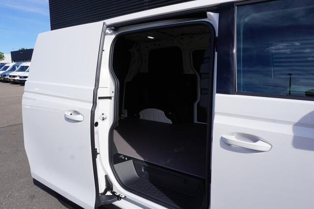 Volkswagen ID. Buzz Cargo 182 kWh Accu 286 PK Achterdeuren Nieuw model 3-Zits Camera Cruise Standkachel Apple Carplay