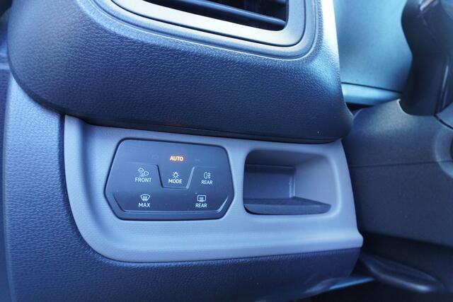 Volkswagen ID. Buzz Cargo 77 kWh 204pk Trekhaak 19" Velgen IQ.Light Navi Apple Carplay Camera