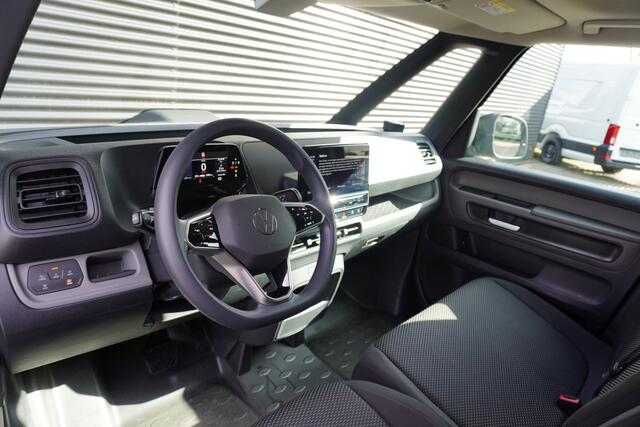 Volkswagen ID. Buzz Cargo 77 kWh 205pk IQ-LED Trekhaak Apple Carplay 19" Velgen 3-Zits Navigatie