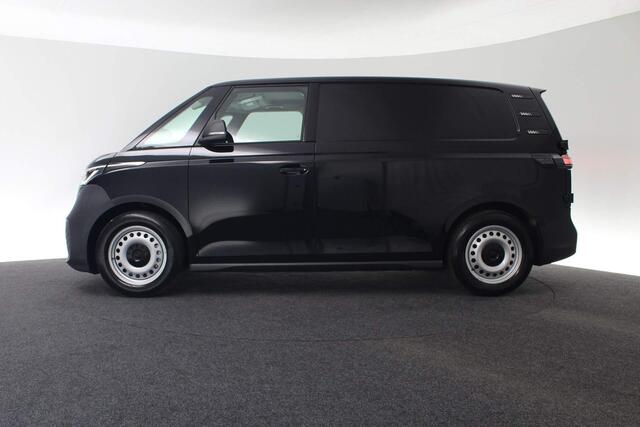 Volkswagen ID. Buzz Cargo Economy Limited Edition 140kW 190pk Trekhaak | Achterdeuren | Camera | 4-season banden | Stoelverwarming
