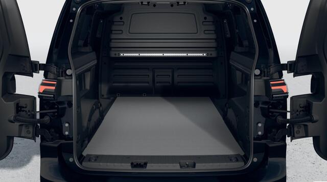 Volkswagen ID. Buzz Cargo 4MOTION Limited Edition 79 kWh "Black Edition" | Trekhaak | 2x Schuifdeur incl. sluithulp | Sidebars | Leder interieur | 20" inch "Solna" | Achterdeuren |
