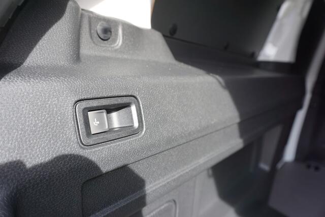 Volkswagen ID. Buzz Cargo 79kWh Accu 286 PK Achterdeuren 3-Zits Camera ACC Trekhaak Cruise Standkachel Apple Carplay