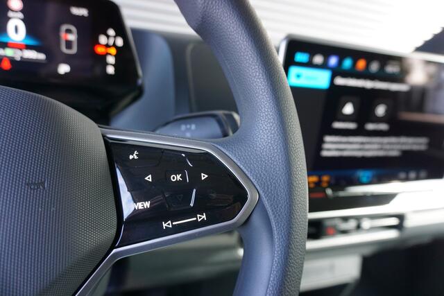 Volkswagen ID. Buzz Cargo 79kWh Accu 286 PK Achterdeuren 3-Zits Camera ACC Trekhaak Cruise Standkachel Apple Carplay