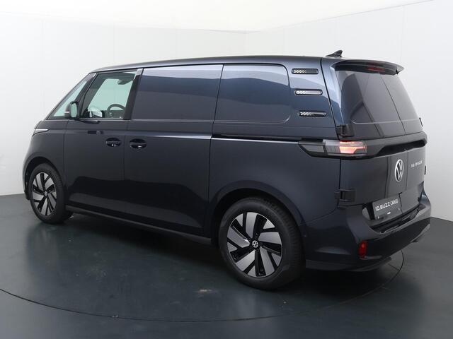 Volkswagen ID. Buzz Cargo Bedrijfswagens Bulli Edition Elektromotor 210 kW (286 pk) 2988 mm | Alarm klasse 3 | Climate control | 19 inch 'Tilburg' velgen | 360° camera | Stuurwiel verwarmd | Trekhaak elektrisch | Multimedia pakket plus | Parkeer pakket | Assistentiepakket | LED pakket | Zijwandbekleding | Schuifdeur links + rechts |