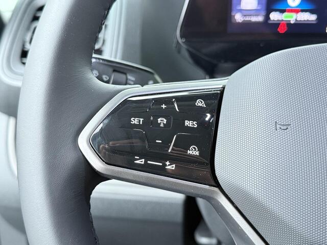 Volkswagen ID. Buzz Cargo Bedrijfswagens Bulli Edition Elektromotor 210 kW (286 pk) 2988 mm | Alarm klasse 3 | Climate control | 19 inch 'Tilburg' velgen | 360° camera | Stuurwiel verwarmd | Trekhaak elektrisch | Multimedia pakket plus | Parkeer pakket | Assistentiepakket | LED pakket | Zijwandbekleding | Schuifdeur links + rechts |