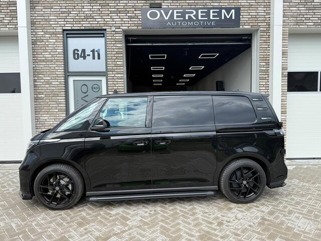Volkswagen ID. Buzz Cargo 4MOTION Limited Edition 79 kWh "Black Edition" | Trekhaak | 2x Schuifdeur incl. sluithulp | Sidebars | Leder interieur | 21" inch | Achterdeuren |