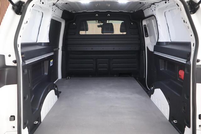 Volkswagen ID. Buzz Cargo 77 kWh 204pk Trekhaak 3Pers. ACC Navigatie