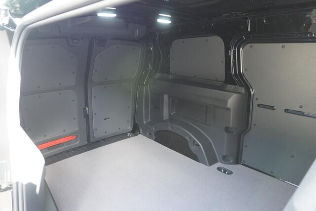 Volkswagen ID. Buzz Cargo ID. Buzz Cargo 286 pk, Economy Business Limited, Achteruitrijcamera, Bijrijdersbank, Trekhaak, Achterdeuren zonder ruit, Alarm