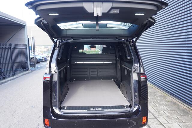 Volkswagen ID. Buzz Cargo ID. Buzz Cargo 340 pk 4-Motion, Bulli Edition, Achteruitrijcamera, Bijrijdersstoel, Navigatie, Elektrische achterklep met ruit, Trekhaak