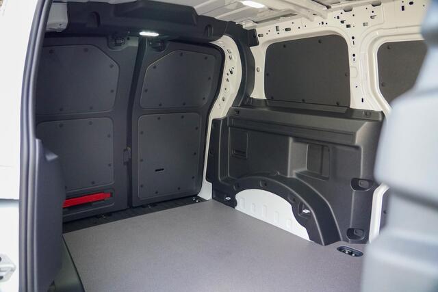 Volkswagen ID. Buzz Cargo 79 kWh 286PK L1H1 A-Deuren Side Assist ACC Travel Assist