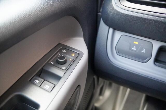 Volkswagen ID. Buzz Cargo 79 kWh 286PK L1H1 A-Deuren Side Assist ACC Travel Assist