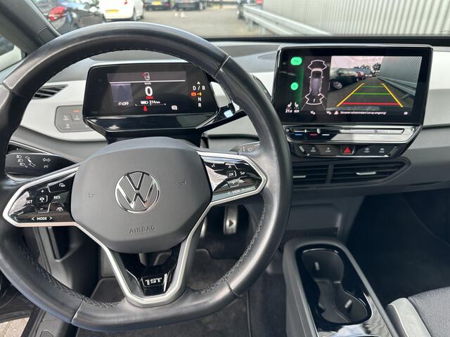 Volkswagen ID.3 First 58 kWh Clima, Navi, HUD, IQ Drive --Inruil Mogelijk--