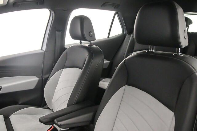 Volkswagen ID.3 Pro 204pk Automaat Adaptive cruise control, Navigatie, Achteruitrijcamera, LED koplampen, Stuurwiel verwarmd, Parkeersensoren, Stoelverwarming