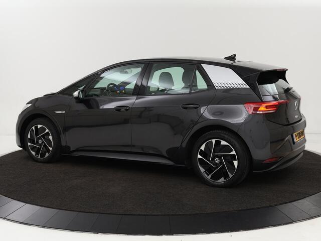 Volkswagen ID.3 First 58 kWh | Sfeerverlichting | Apple Carplay | Stoelverwarming | LED | Cruise Control Adaptief| LMV 18" | Navi