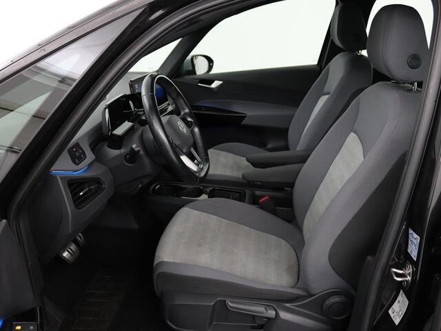 Volkswagen ID.3 First 58 kWh | Sfeerverlichting | Apple Carplay | Stoelverwarming | LED | Cruise Control Adaptief| LMV 18" | Navi