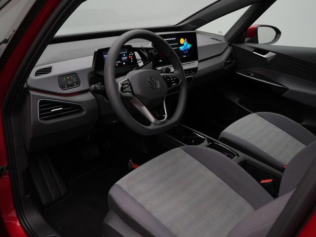 Volkswagen ID.3 Pure 45 kWh 150 pk | Achteruitrijcamera | Navigatie | Adaptive Cruise | Keyless Entry