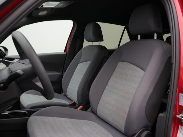 Volkswagen ID.3 Pure 45 kWh 150 pk | Achteruitrijcamera | Navigatie | Adaptive Cruise | Keyless Entry