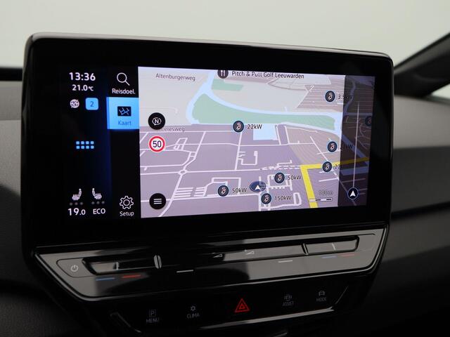 Volkswagen ID.3 First 58 kWh 204 Pk | Climate Controle | Adaptive Cruise | Navigatie | Stoelverwarming | Parkeersensoren | 75.476 Km!!