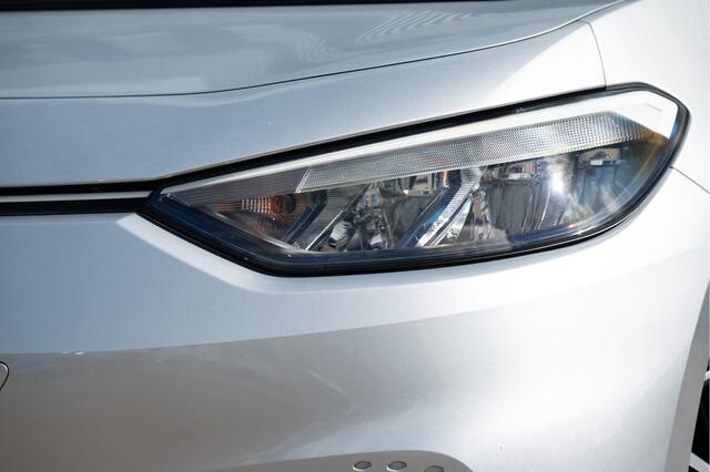 Volkswagen ID.3 Pro 58 kWh | Adapt. Cruise | Stoel- Stuurverw. | Navi | 4-season | 18"