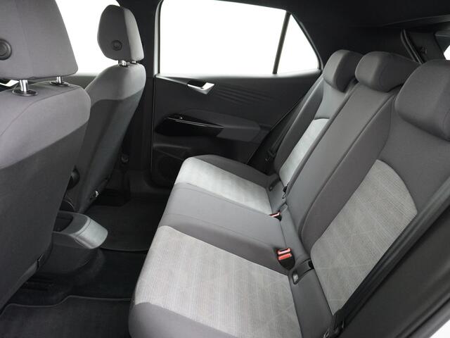 Volkswagen ID.3 58kWh 204PK First Auto-Pilot Navi Adapt.Cruise Control Pdc Apple Carplay Android Navi Ecc Led Stoel-Stuurverwarming DAB Keyless Lmv Bluetooth Regensensor Rijstrooksensor Verkeersbord detectie Mirrorlink 1e Eigenaar Grootste accu Garantie t/m 20-10-2028