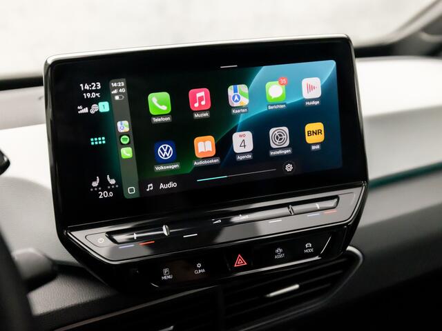 Volkswagen ID.3 Pro 58 kWh 204Pk (APPLE CARPLAY, GROOT NAVI, ALCANTARA, GETINT GLAS, STOELVERWARMING, SPORTSTOELEN, SFEERVERLICHTING, CAMERA, ADAPTIVE CRUISE, NIEUWSTAAT)