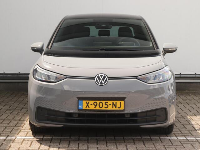 Volkswagen ID.3 ID.3 Pure 45 kWh 150pk | Navigatie | Climate Control | Parkeersensoren | Cruise Control |