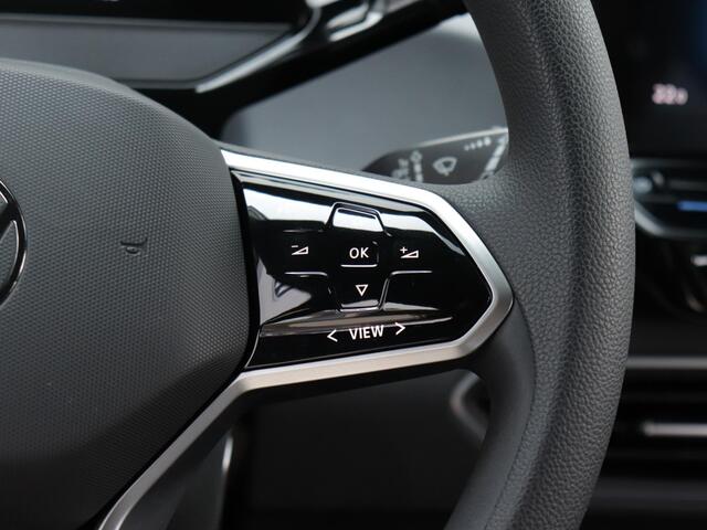 Volkswagen ID.3 ID.3 Pure 45 kWh 150pk | Navigatie | Climate Control | Parkeersensoren | Cruise Control |