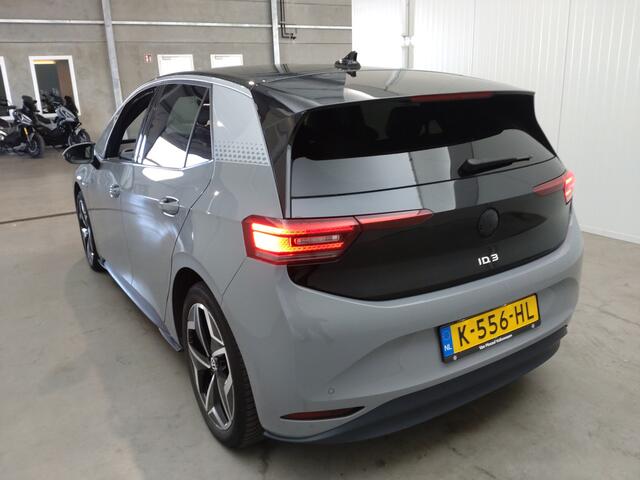Volkswagen ID.3 First Plus 58 kWh | Verwacht | Navi | Stoelverwarming | Led |