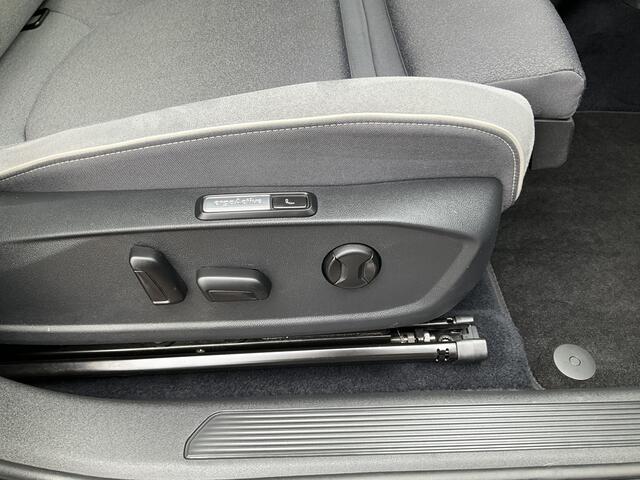 Volkswagen ID.3 Pro 58 kWh HUD Carplay Adap.Cruise Cam Elek.Stoel Sfeerverlichting!