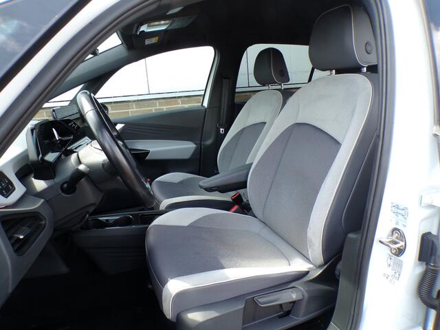 Volkswagen ID.3 First Plus 58 kWh, Carplay + Android Auto / Full LED / Adaptive Cruise / Camera + Sensoren / 19' LMV