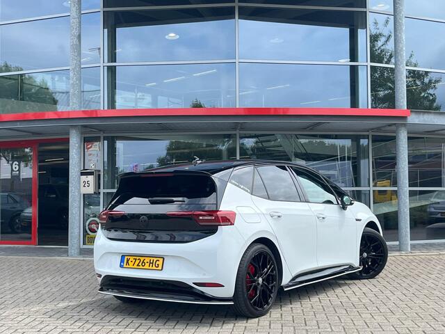 Volkswagen ID.3 First Max 58 kWh | Panorama Dak | Head-Up Display | Stoelverwarming | Navigatie | Camera |