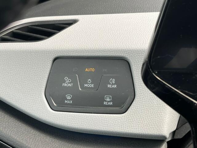 Volkswagen ID.3 First Max 58 kWh | Panorama Dak | Head-Up Display | Stoelverwarming | Navigatie | Camera |